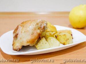 Куриные окорочка, запеченные с картофеле
