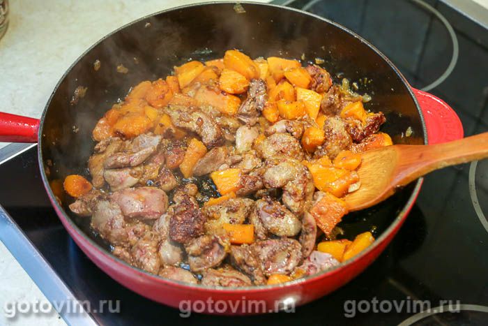Куриная печень, жаренная с тыквой, Шаг 08