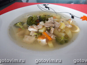 Куриный суп с брокколи и цветной капусто