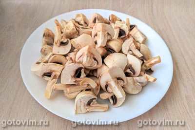 Яичная лапша с овощами и грибами в соевом соусе , Шаг 02