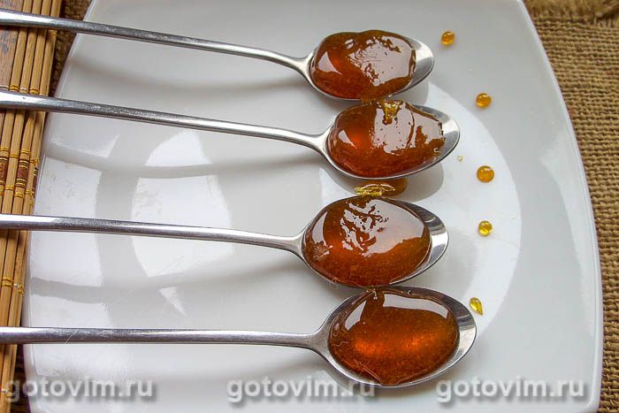   ,  06
