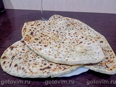 Лепешки из пресного теста с зеленью (на сковороде)