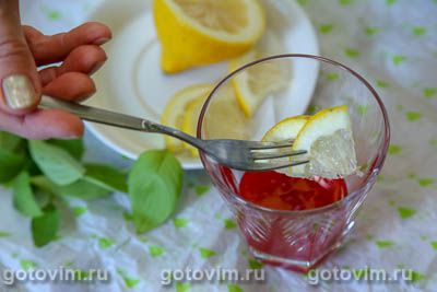 Лимонад из красной смородины с газировкой, Шаг 07