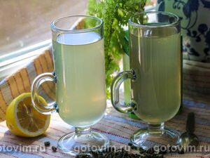 Лимонад из зеленого чая с мятой