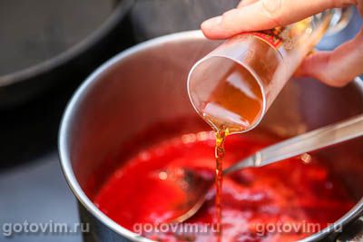 мясо под малиновым соусом. Смотреть фото мясо под малиновым соусом. Смотреть картинку мясо под малиновым соусом. Картинка про мясо под малиновым соусом. Фото мясо под малиновым соусом