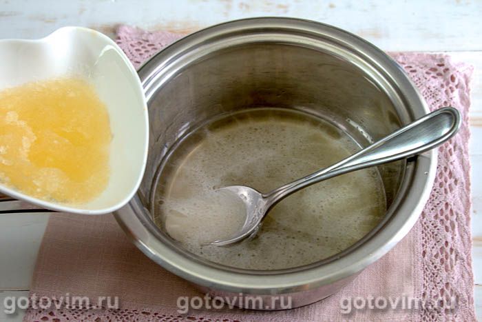  ,  03