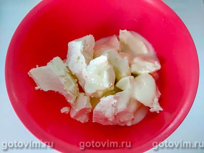 Морковно-медовый торт с кремом из сливочного сыра и сгущенки , Шаг 07