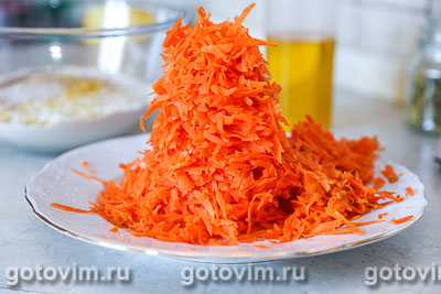Морковный торт с кремом из сливочного сыра, Шаг 03