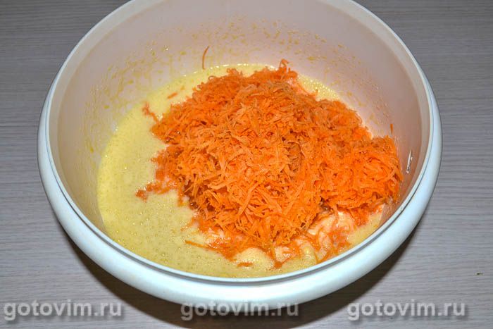Морковный пирог со сметанным кремом, Шаг 03