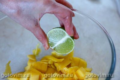 Мороженое из манго со сгущенным молоком и лаймом, Шаг 03