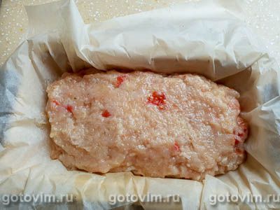Мясной хлеб из куриного филе с кусочками пассаты из помидоров, Шаг 04