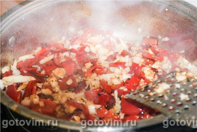 Мясо в соусе из сладкого перца с овощными пирамидкам, Шаг 03