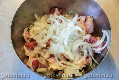 Картошка с мясом в кетчупе в рукаве для запекания, Шаг 02