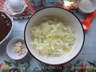 Оладьи из говяжьей печени с капустой и манкой, Шаг 04