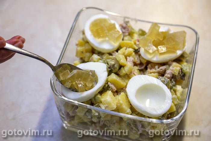 Салат «Оливье» с ланспиком, цыпленком и креветками по старинному рецепту, Шаг 15