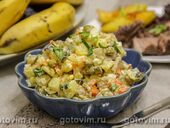 Салат Оливье с жареной свининой