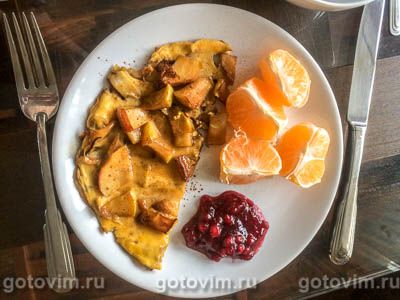 Омлет с яблоками и мёдом. Фото-рецепт