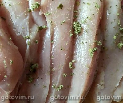 Жареные куриные грудки с горчицей и зеленой аджикой, Шаг 03
