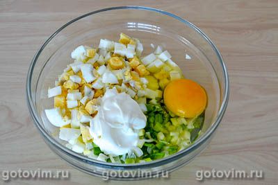 Открытый пирог с яйцом и зеленым луком, Шаг 05