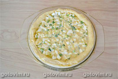 Открытый пирог с яйцом и зеленым луком, Шаг 07