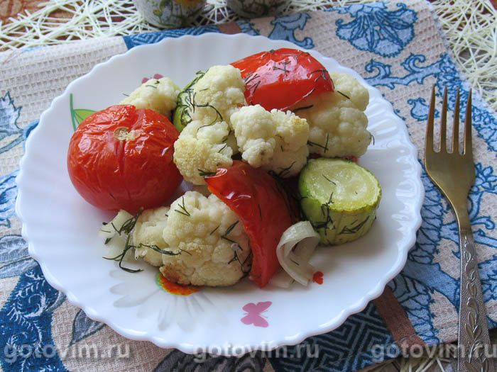 Овощи в духовке, запеченные в рукаве для выпечки. Фотография рецепта