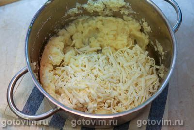 Картофельные палочки с сыром моцарелла, беконом и зеленью, Шаг 04