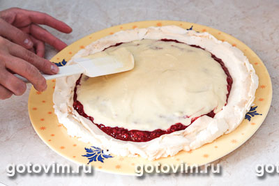 Торт «Павлова» с малиновым конфитюром и заварным кремом, Шаг 13