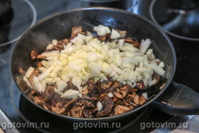 Вафли из печени с жареными грибами и луком, Шаг 03