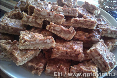 Песочное печенье с карамельной заливкой и кешью