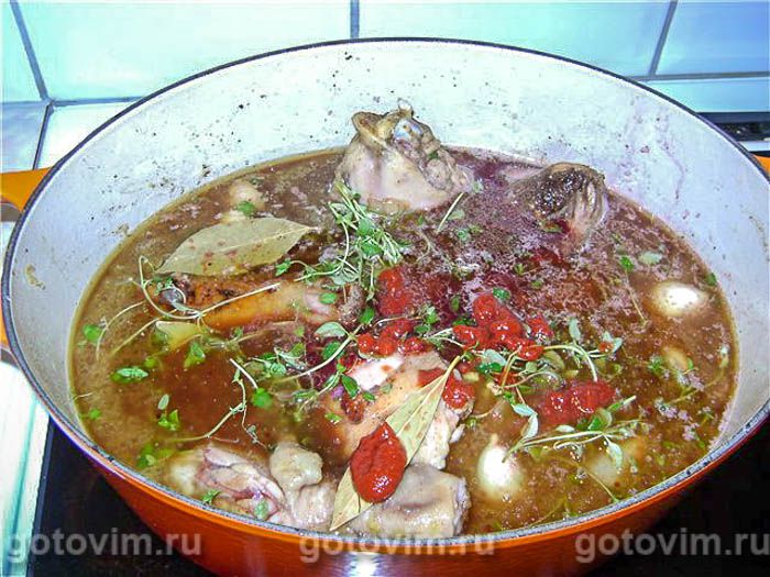    (coq au vin),  03