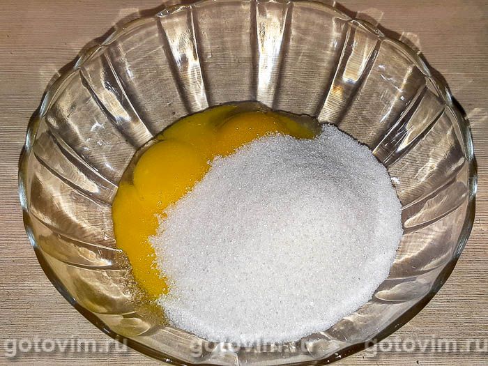 Воздушный пирог с инжиром и изюмом, Шаг 05