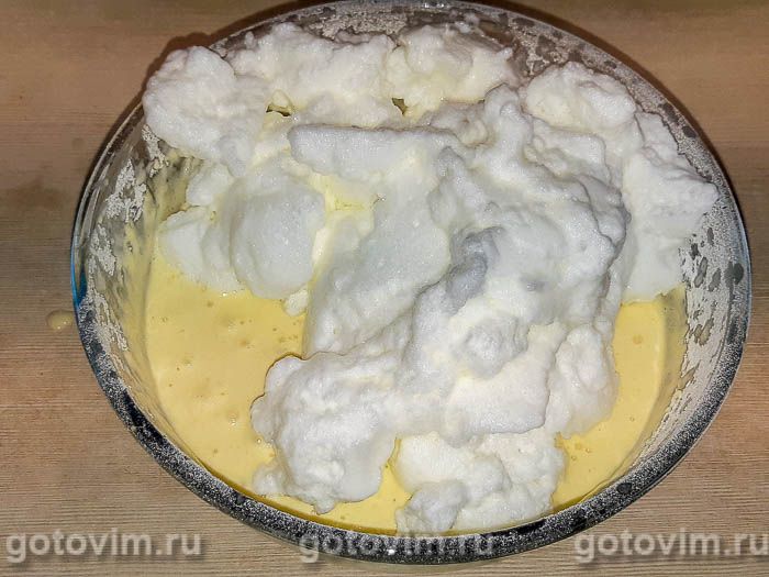 Воздушный пирог с инжиром и изюмом, Шаг 07