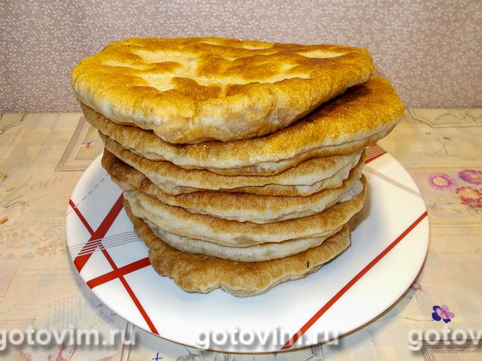 Лобиани - пирог с фасолью по-грузински. Фотография рецепта