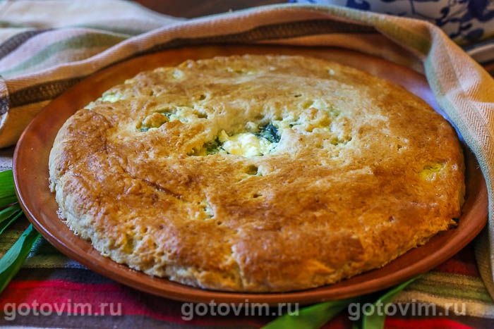 Осетинский пирог с черемшой и сыром брынза. Фотография рецепта
