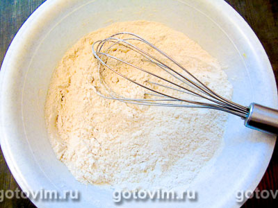 Пирог с грушами и шоколадным соусом, Шаг 03