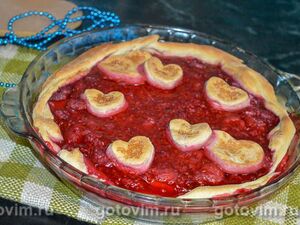 Пирог с замороженными ягодами (с сердечками)