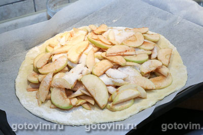 Яблочный пирог из рассыпчатого песочного теста, Шаг 05