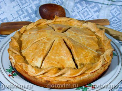 Пирог с мясом и яблоками