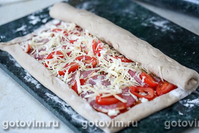 Пицца стромболи с сыровяленым мясом и моцареллой, Шаг 08
