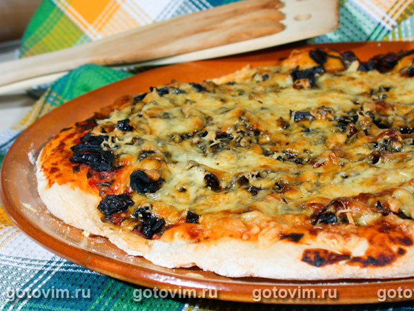 Пицца с сушеными грибами. Фотография рецепта