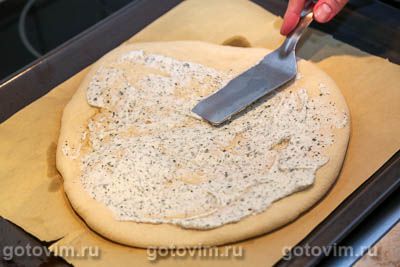 Пицца с сыровяленой ветчиной и клюквой, Шаг 06