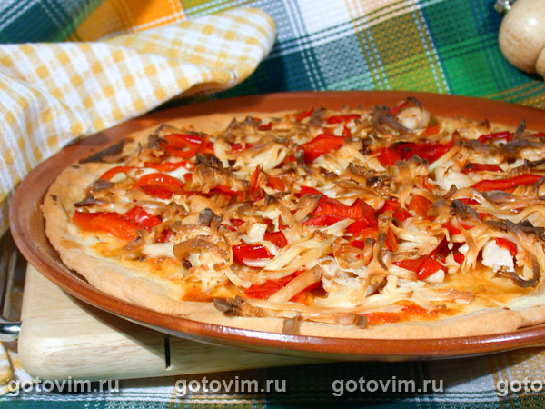 Пицца с курицей и маринованным перцем. Фотография рецепта