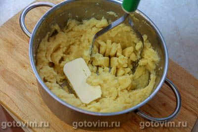 Пюре картофельное с зеленым горошком, Шаг 02