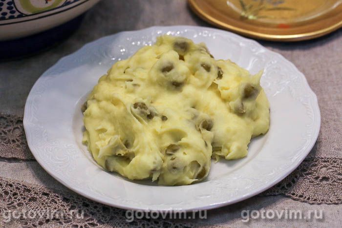 Пюре картофельное с зеленым горошком. Фотография рецепта