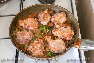 Жареная свиная вырезка с баклажанами в томатном соусе, Шаг 10