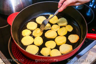 Рагу из свинины с жареными баклажанами и картофелем в соевом соусе, Шаг 06