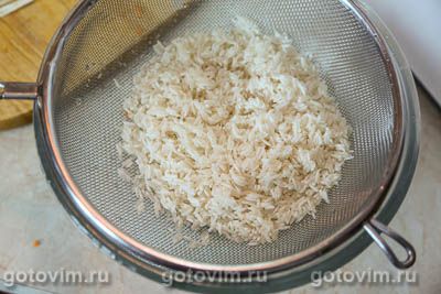 Рис с вяленой клюквой, приготовленный в сковороде, Шаг 02
