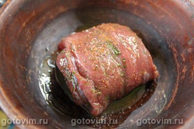 Мясной рулет из говядины с зеленью и чесноком в духовке, Шаг 04