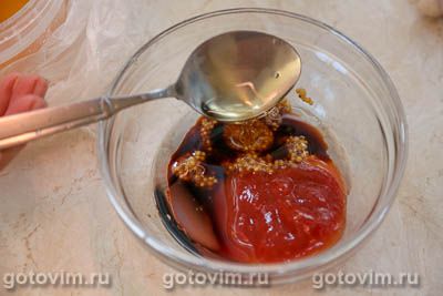 Рулька в соево-медовом соусе с чесноком