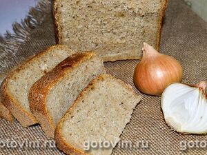 Луковый хлеб на ржаной закваске в хлебопечке